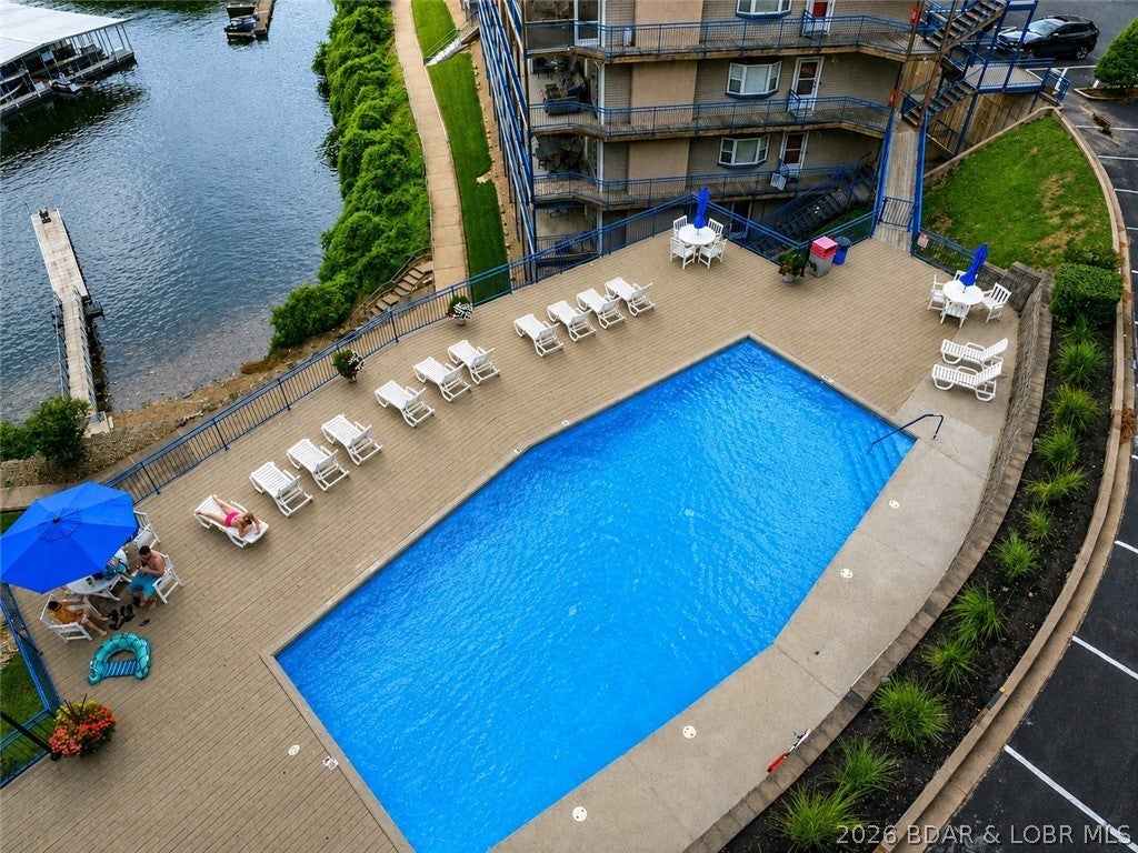 Palisades Condominium - Residential