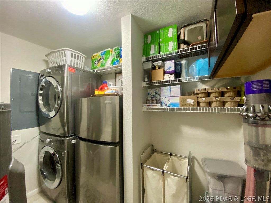 Palisades Condominium - Residential