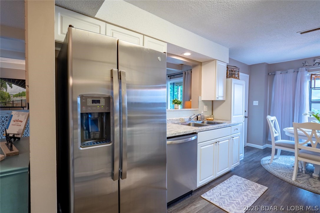 Waters Edge Condominium - Residential