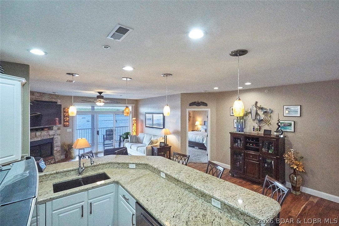Stoneledge Condominium - Residential