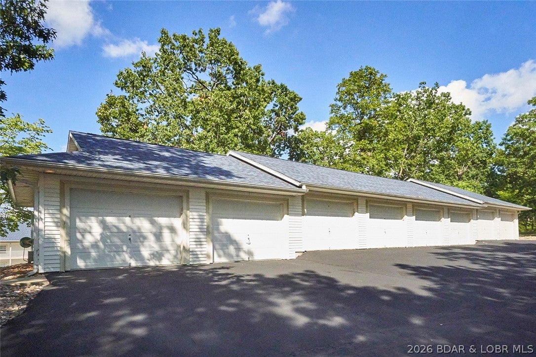 Stoneledge Condominium - Residential