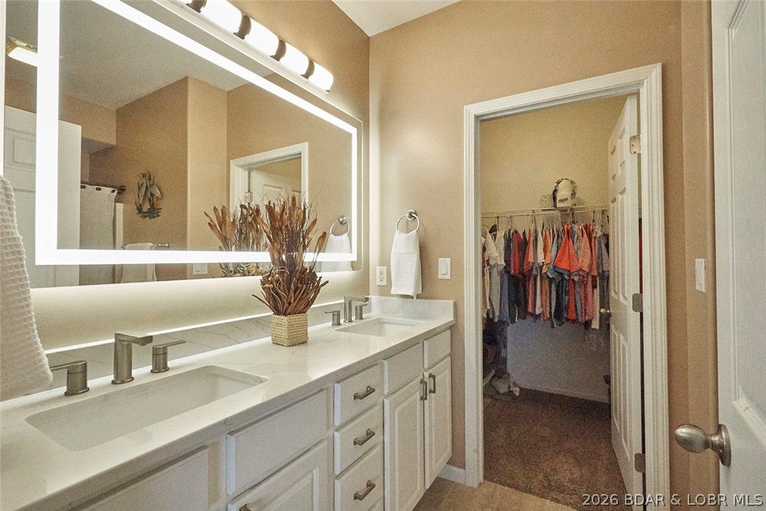 Stoneledge Condominium - Residential