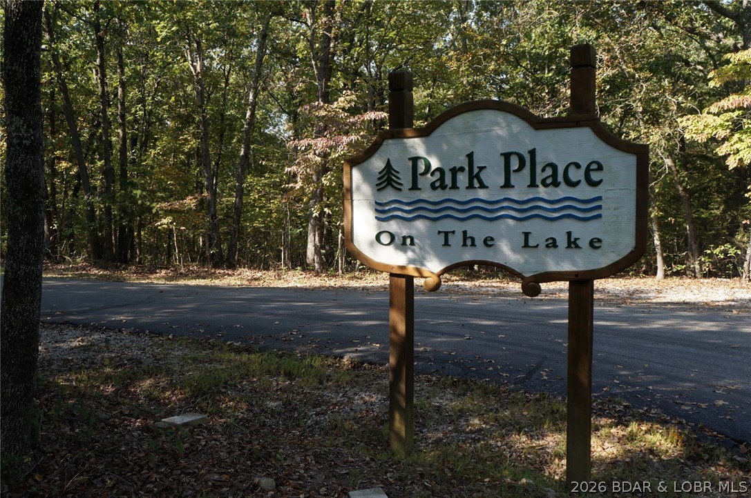 Park Place On The Lake - Residential