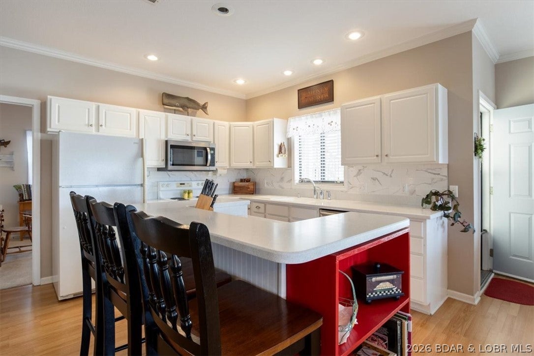 Oak Bluff Condominium - Residential