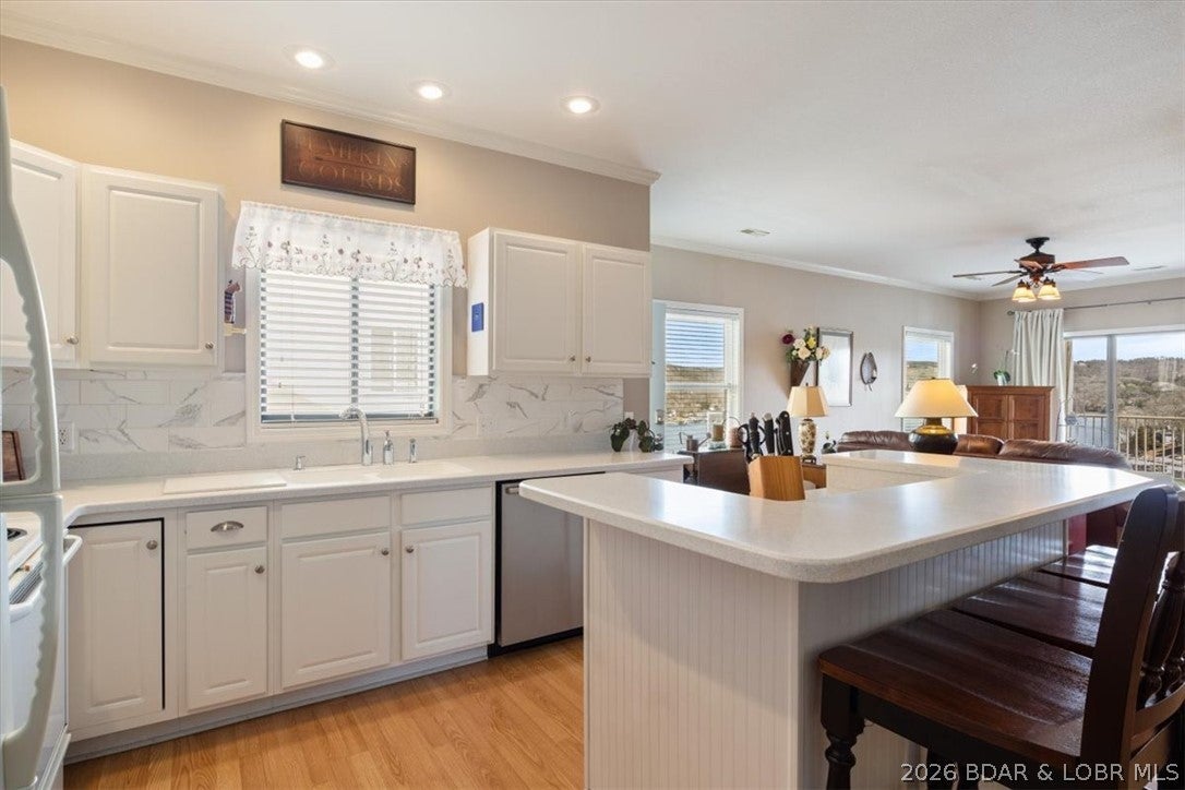 Oak Bluff Condominium - Residential