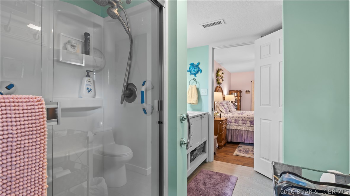 Four Seasons Racqt-Cntry Club - Residential