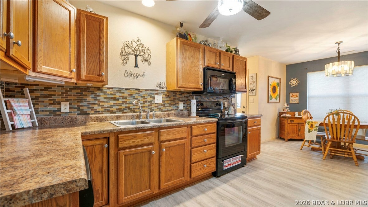 Saddle Ridge - Residential