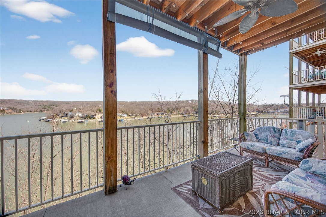 Are you ready to live your best "LAKE" life?  Check out this 3 bedroom 2.5 bath condo just on the outskirts of Camdenton.  A nice complex for fulltime living or just your weekend getaway.  With 3 bedrooms you will have plenty of room for friends to come and enjoy all the lake has to offer.  This complex is located on the 9 mile marker of the Big Niangua - often considered the quiet side and the fisherman paradise.  This side is great for tubing, skiing, swimming or just floating around.  Not far from Ozark Amphitheatre, Bridle Cave, Ha Ha Tonka, and the Springs, The Cave Bar and Grill, NautiFish, Larry's on the Lake, and Fish and CO.  So grab your swimsuit, grab your friends and go jump in the lake!!