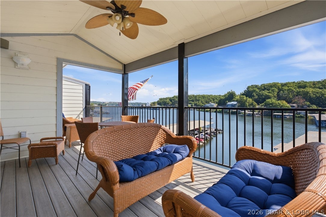 The Willows On The Lake - Residential