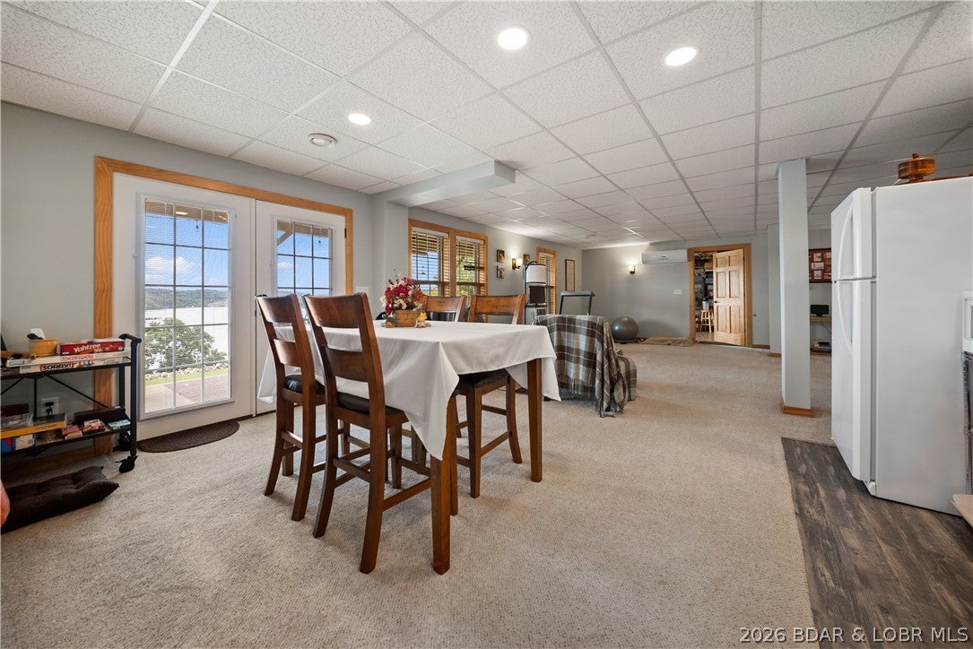 El Tampa Acres - Residential