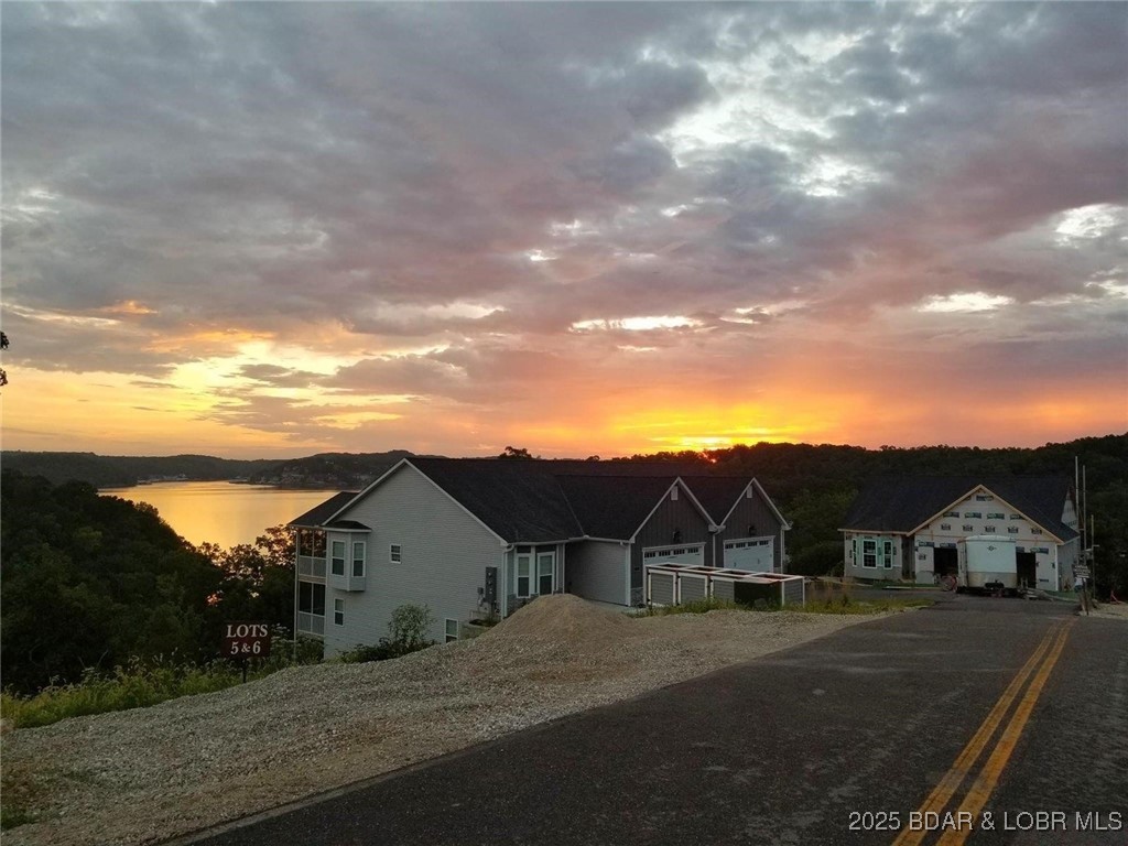 Enclaves at Grandview - Residential