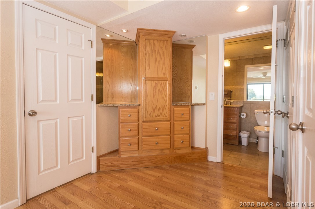 Hawks Nest Lodge Condominium - Residential