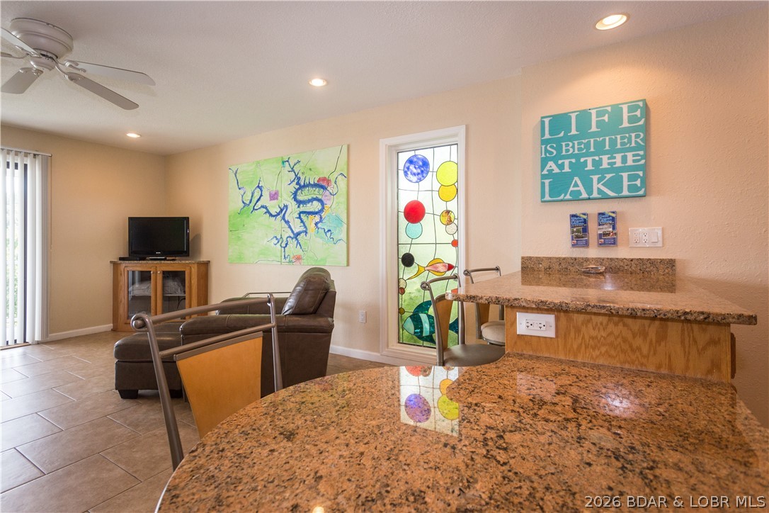 Hawks Nest Lodge Condominium - Residential