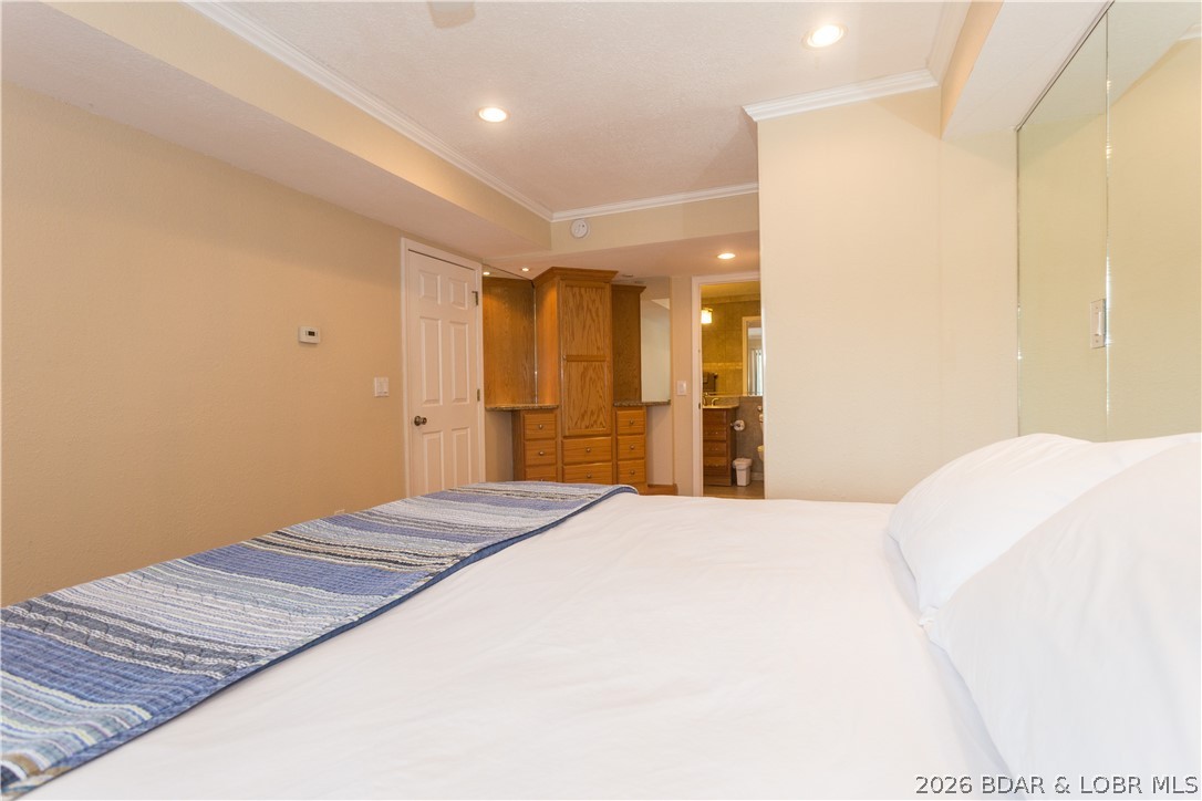 Hawks Nest Lodge Condominium - Residential