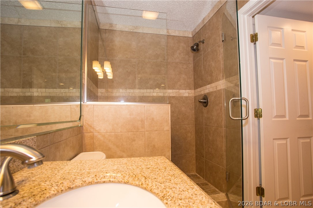 Hawks Nest Lodge Condominium - Residential