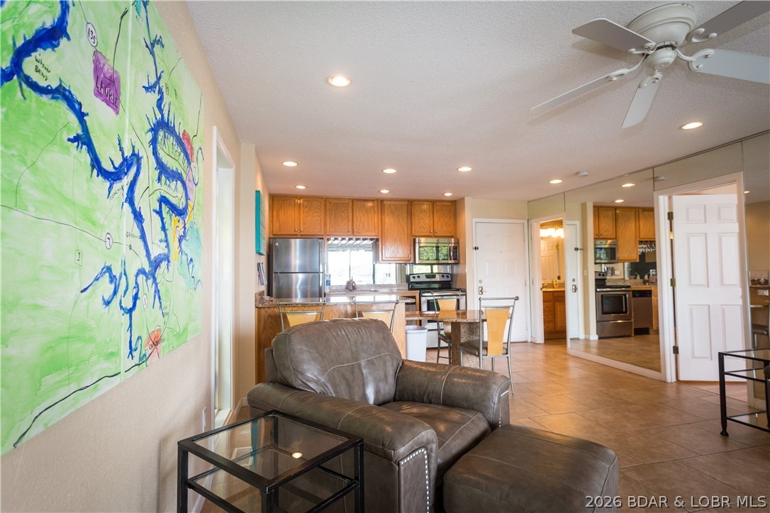 Hawks Nest Lodge Condominium - Residential