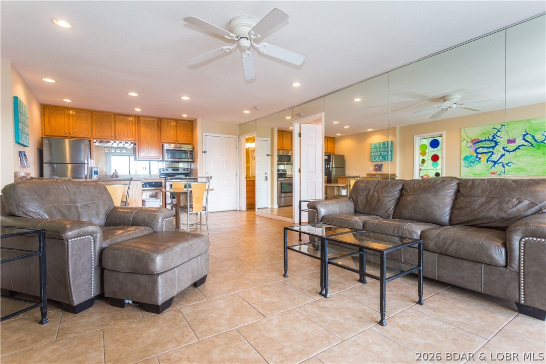 Hawks Nest Lodge Condominium - Residential