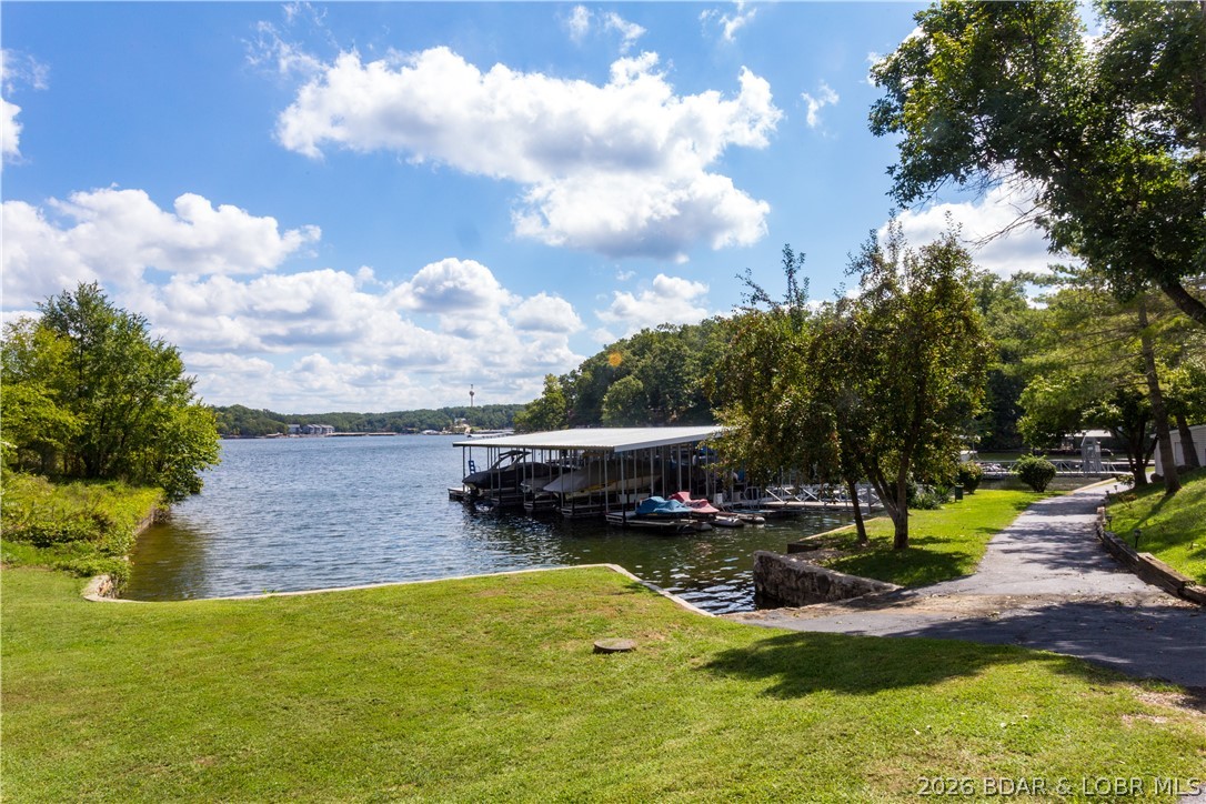 Hawks Nest Lodge Condominium - Residential