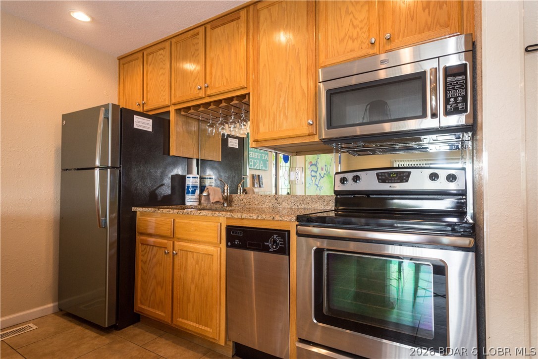 Hawks Nest Lodge Condominium - Residential