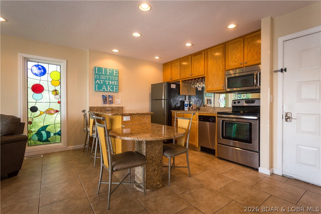 Hawks Nest Lodge Condominium - Residential