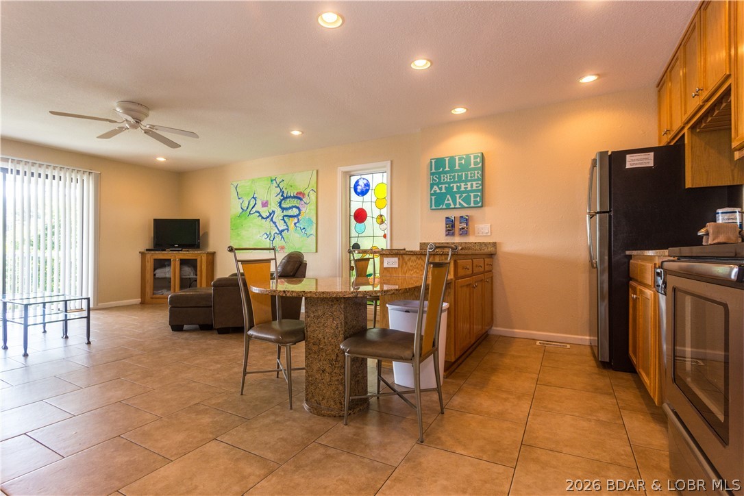 Hawks Nest Lodge Condominium - Residential