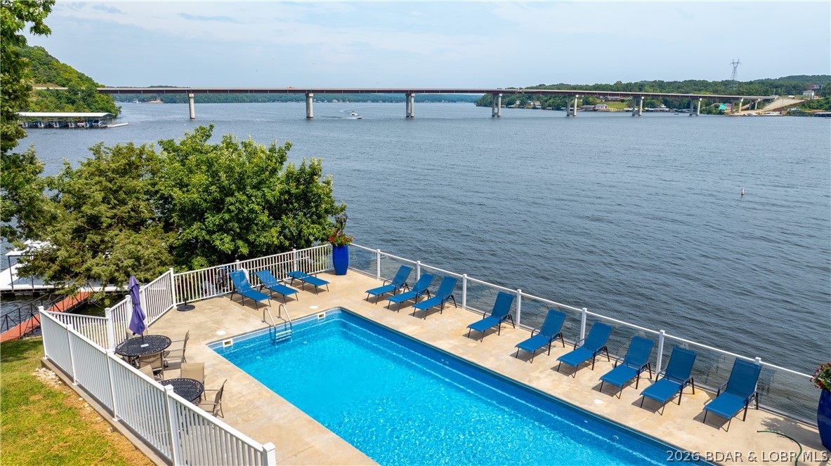 West Palms on the Lake Condo - Residential