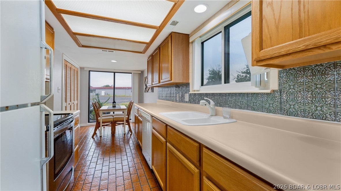 Four Seasons Racqt-Cntry Club - Residential