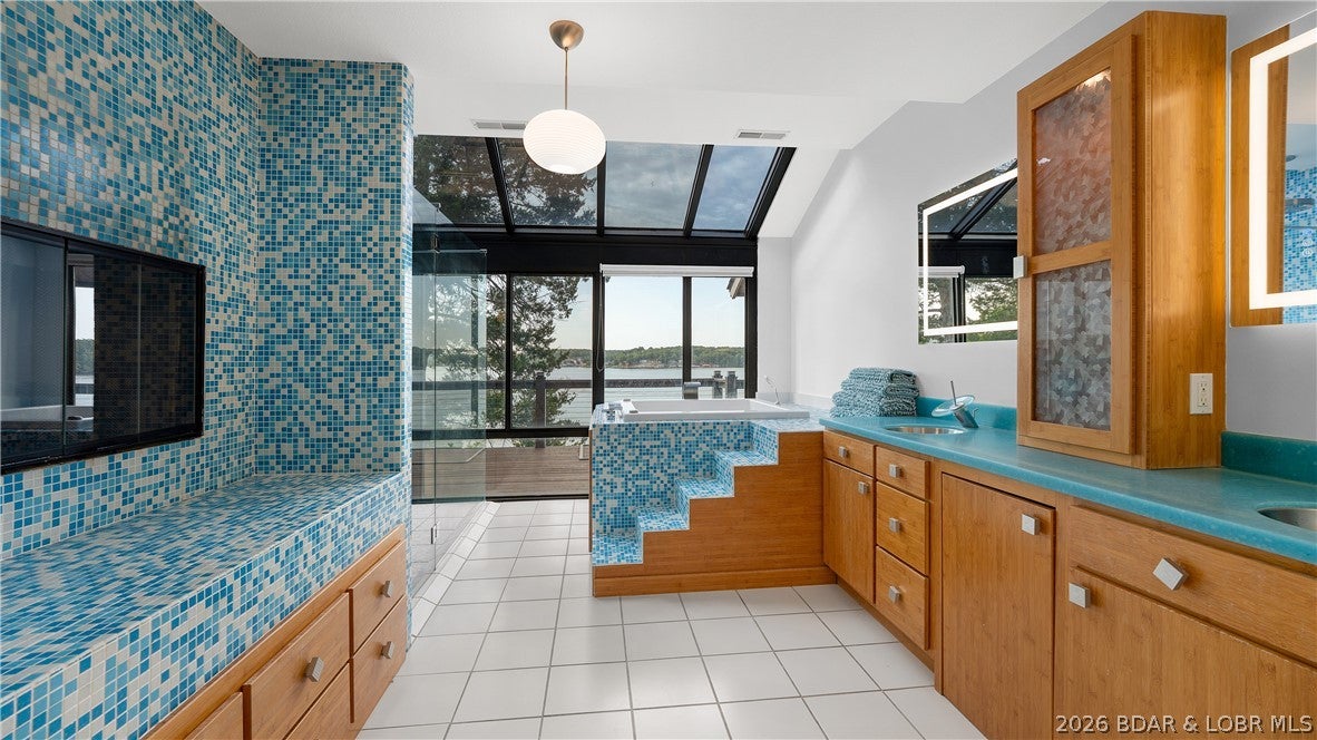 Tan-Tar-A Estates - Residential
