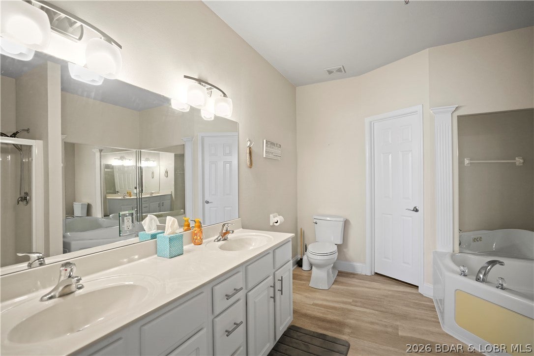 West Palms on the Lake Condo - Residential