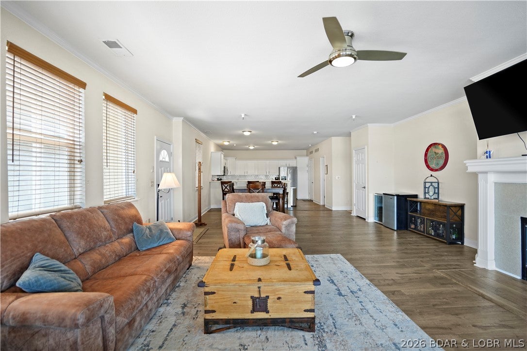 West Palms on the Lake Condo - Residential