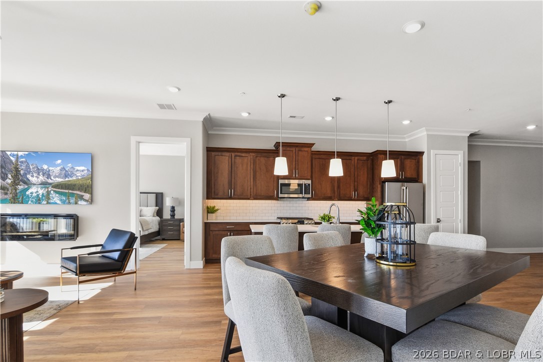 The Hamptons Condominium - Residential