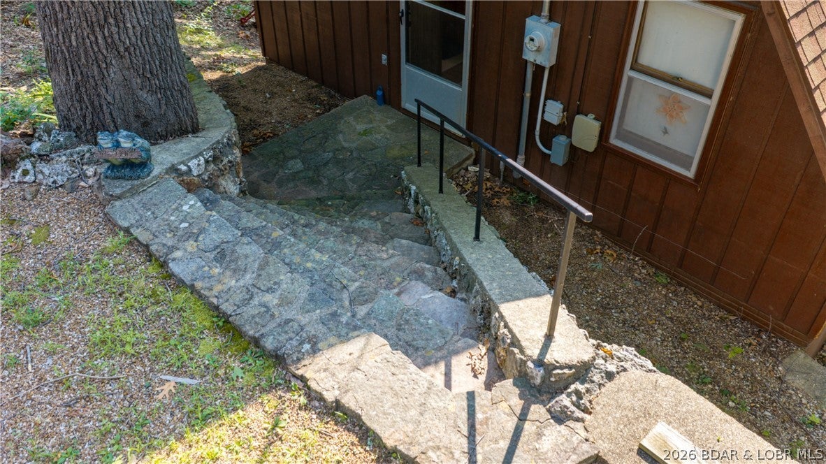 Broken Circle - Residential