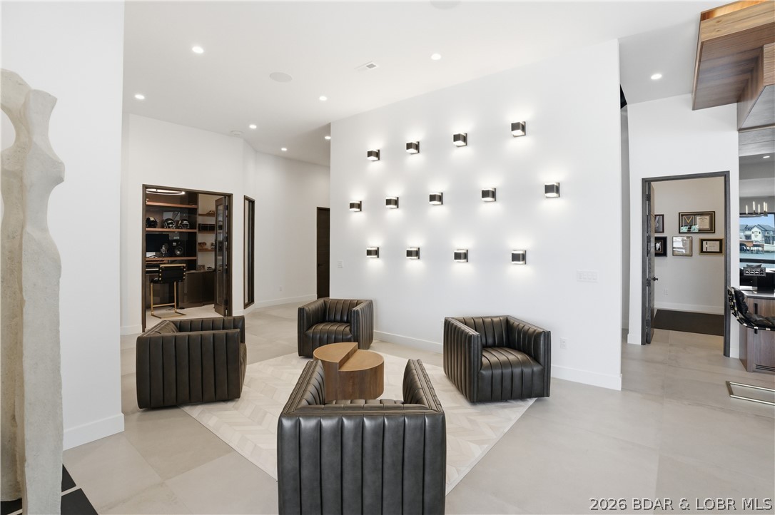 The Pointe @ Broken Arrow - Residential