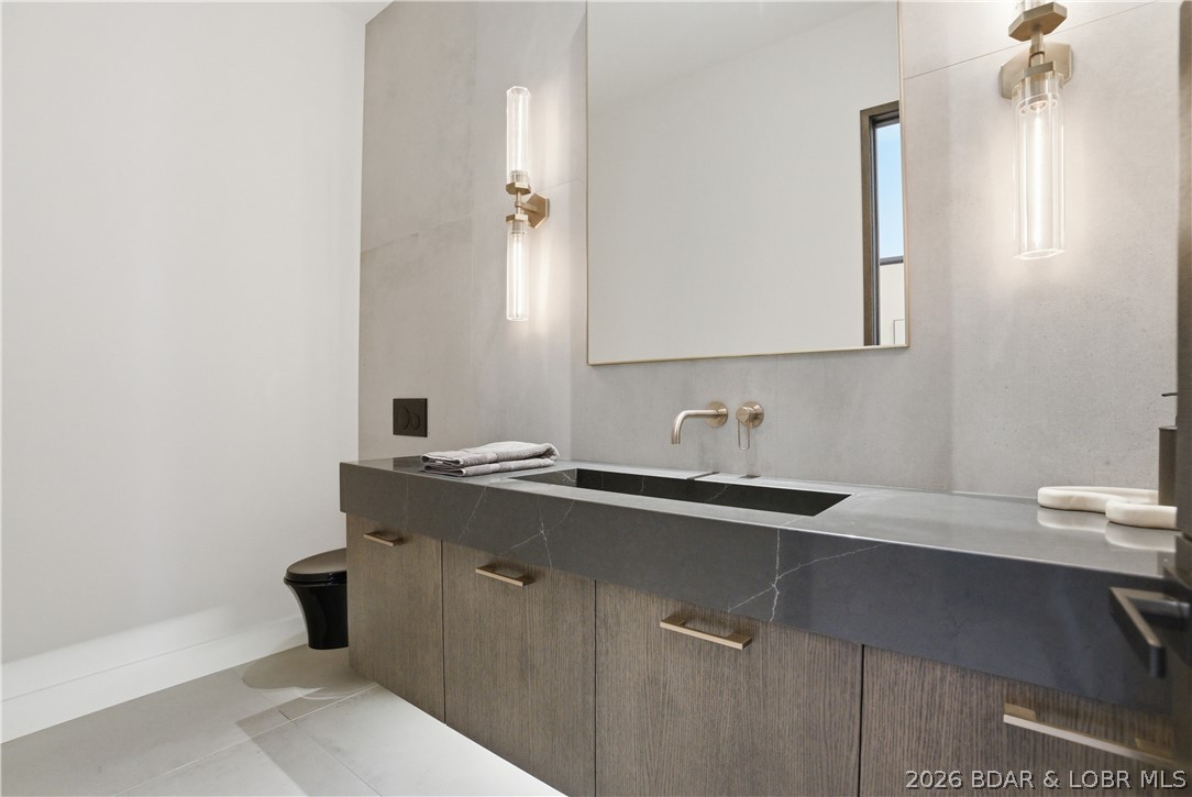 The Pointe @ Broken Arrow - Residential