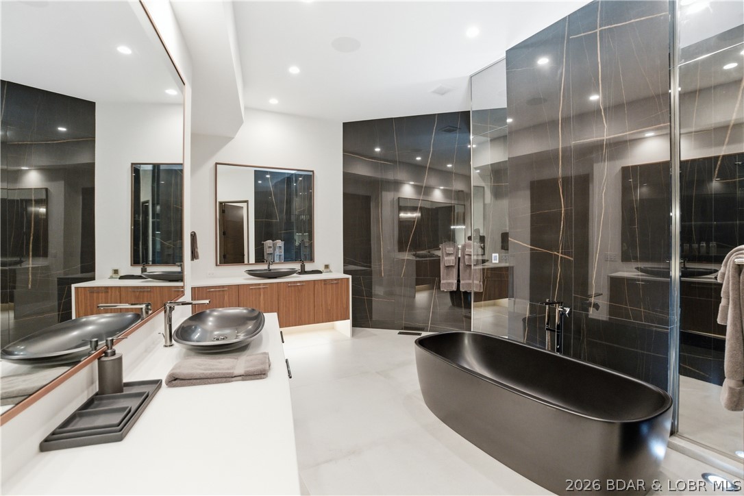 The Pointe @ Broken Arrow - Residential