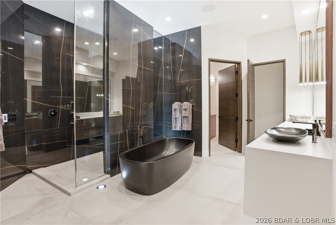 The Pointe @ Broken Arrow - Residential