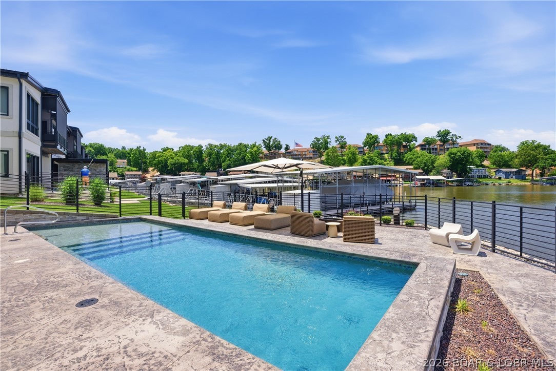 The Pointe @ Broken Arrow - Residential
