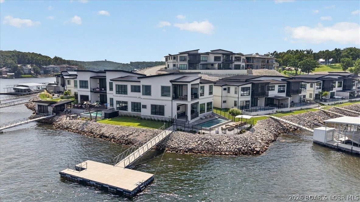 The Pointe @ Broken Arrow - Residential