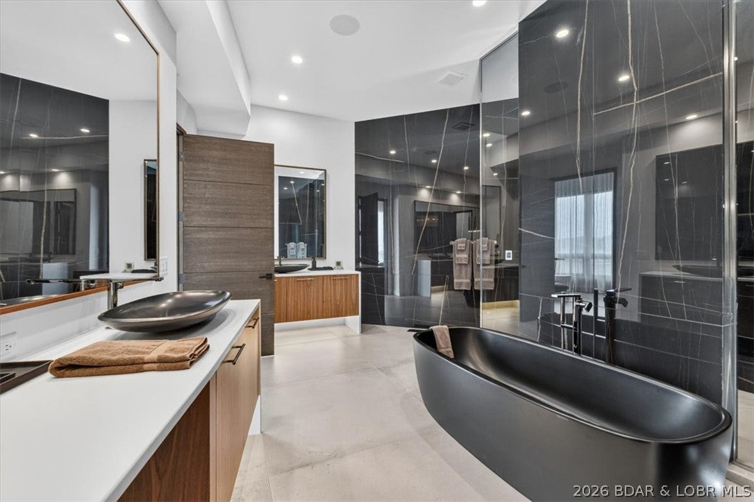The Pointe @ Broken Arrow - Residential