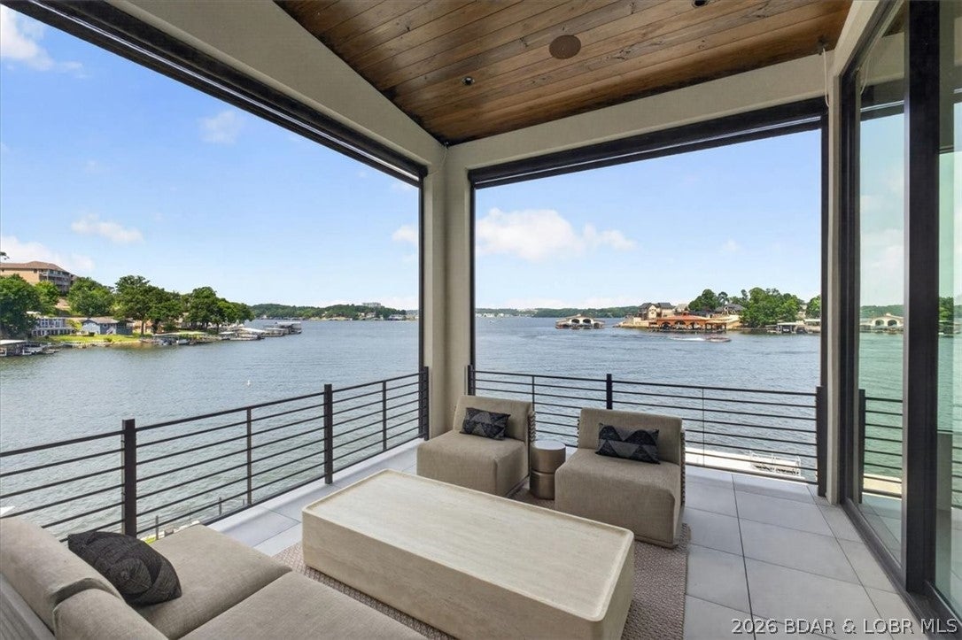 The Pointe @ Broken Arrow - Residential