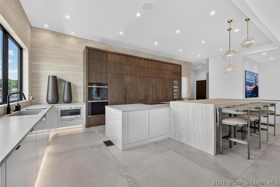 The Pointe @ Broken Arrow - Residential