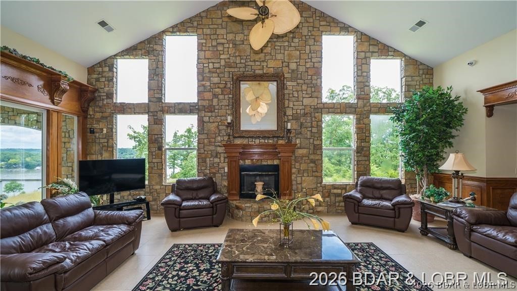 West Palms on the Lake Condo - Residential