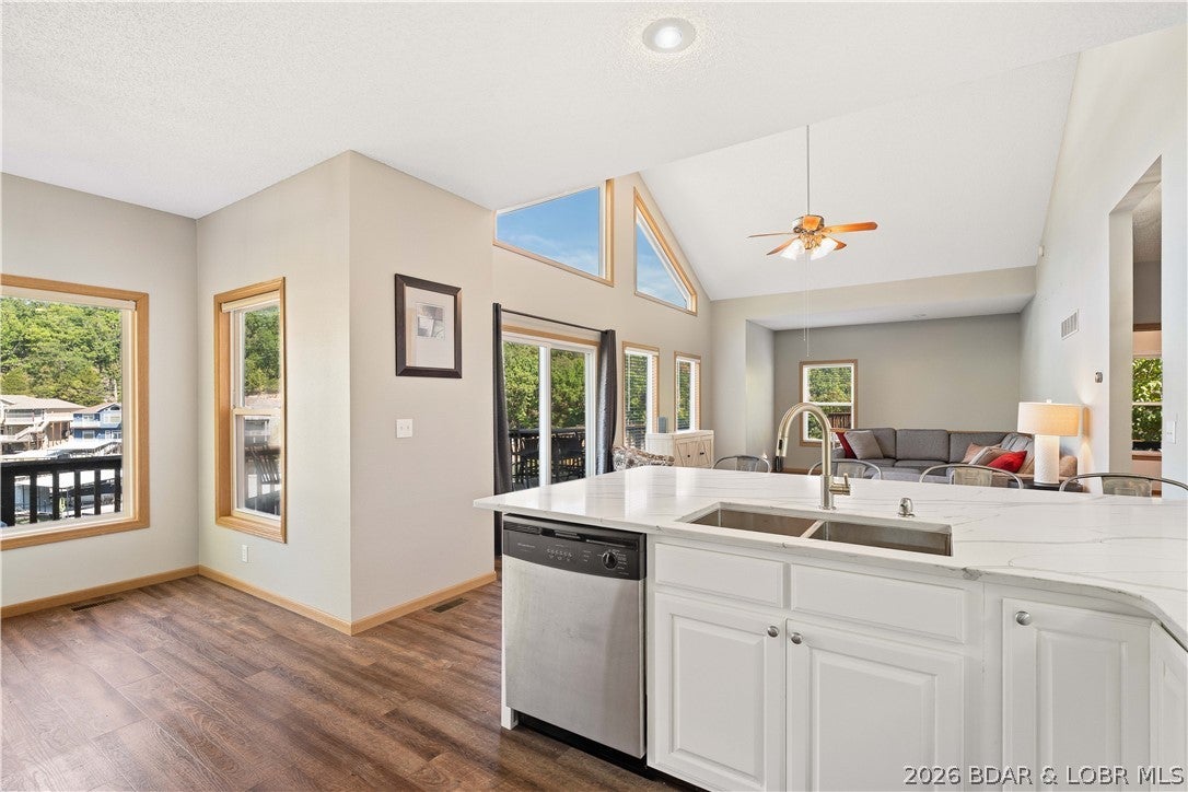 Ledge Stone Estates - Residential