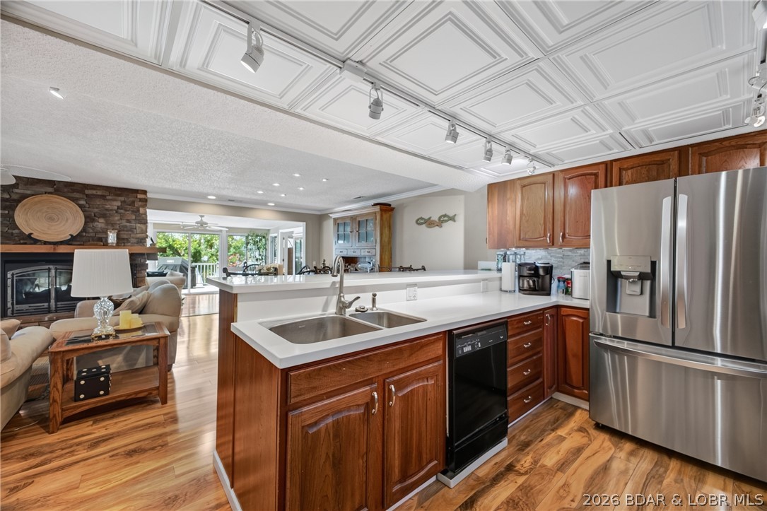 Knox Point - Residential