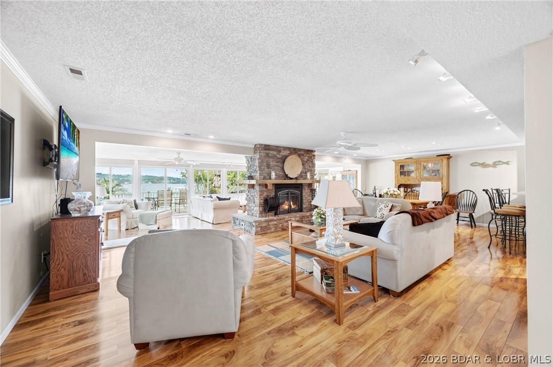 Knox Point - Residential