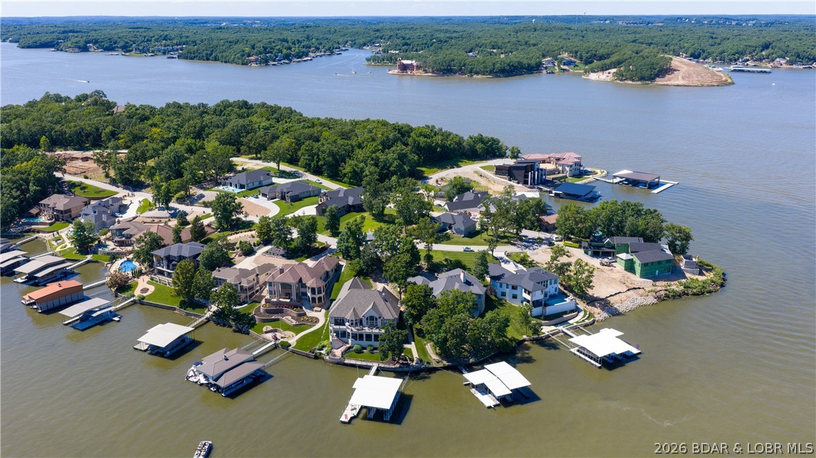 Nichols Point - Land