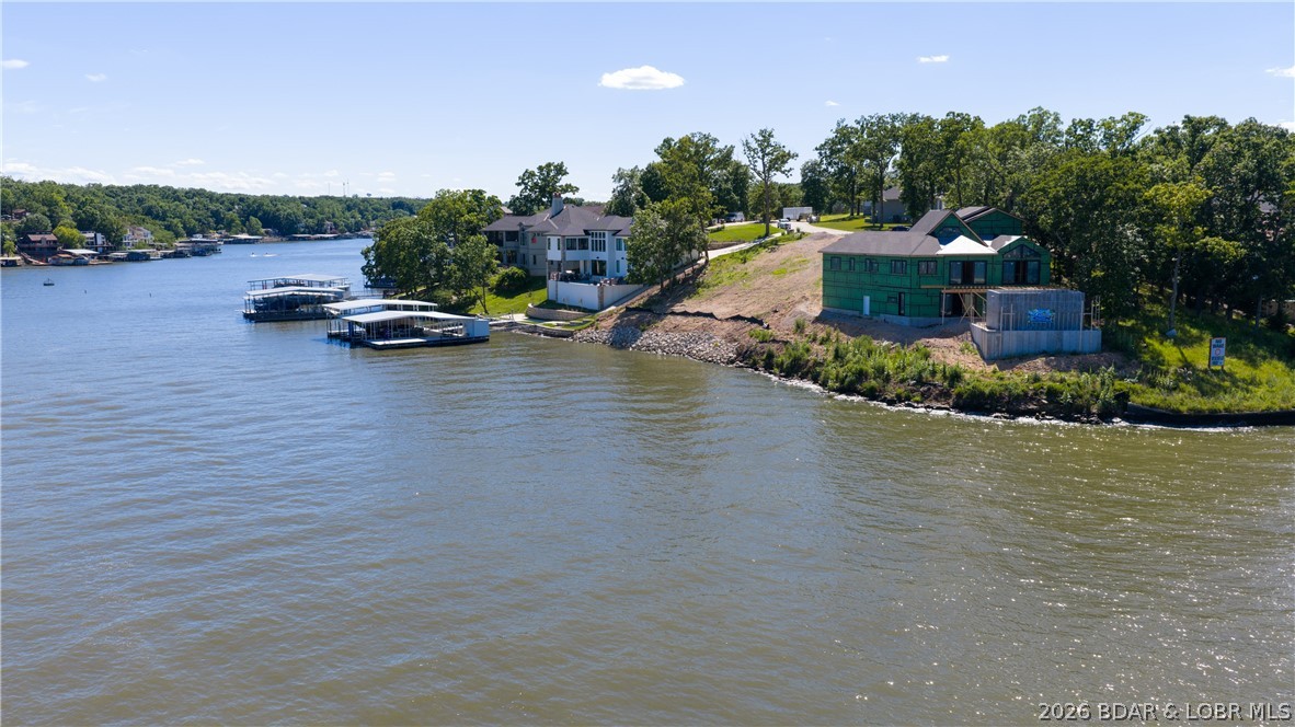 Nichols Point - Land