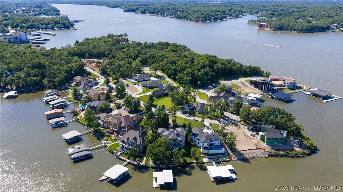 Nichols Point - Land