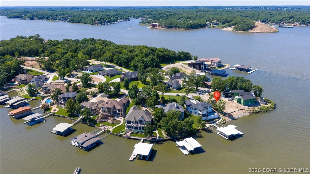 Nichols Point - Land