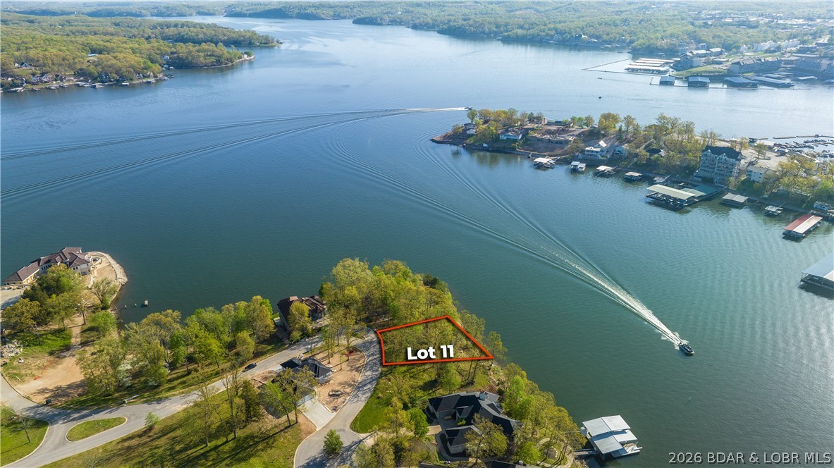 Nichols Point - Land